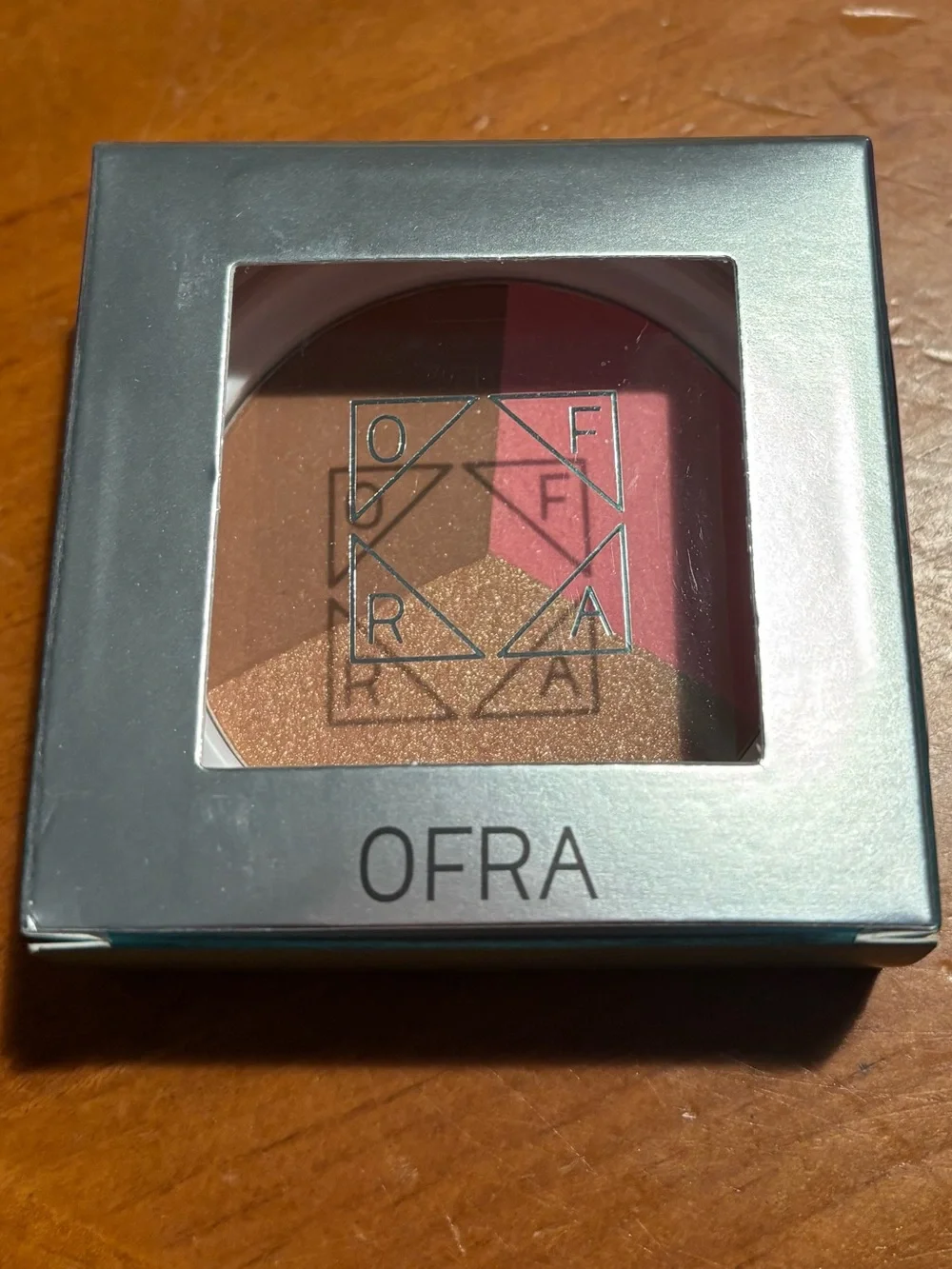 OFRA California Dream Triangle Makeup Compact